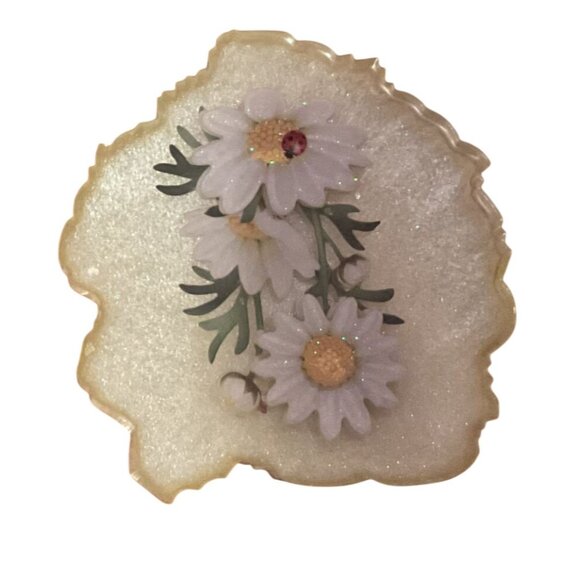 Vtg Lucite Daisy Coasters Set of 4 Cottage Country Spring  Retro 3.25" x 3.5" - Picture 6 of 6